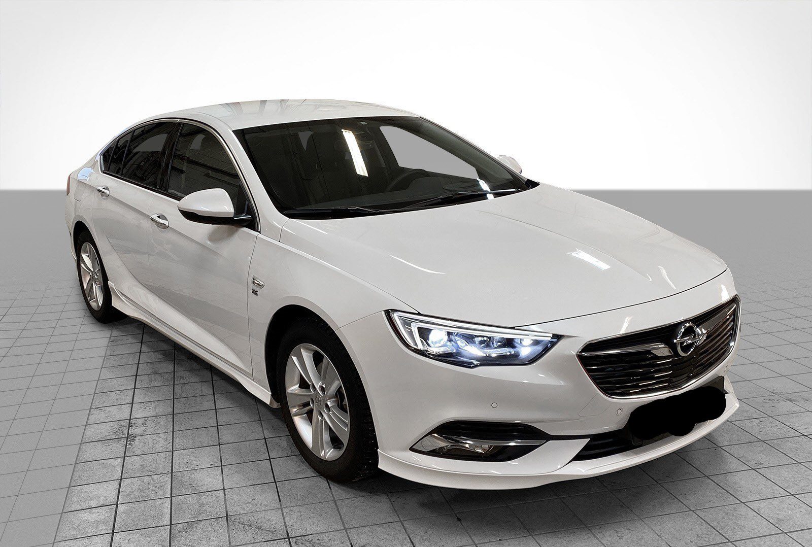 850_1947686742-1.jpg Opel Insignia Grand Sport Premium – 2017 – Image 1
